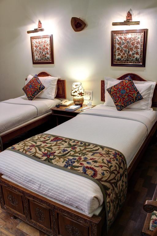Palace On Ganges - Heritage Hotel Benares Kamer foto